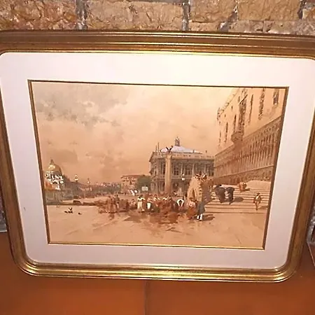 Rousseau's Venezia